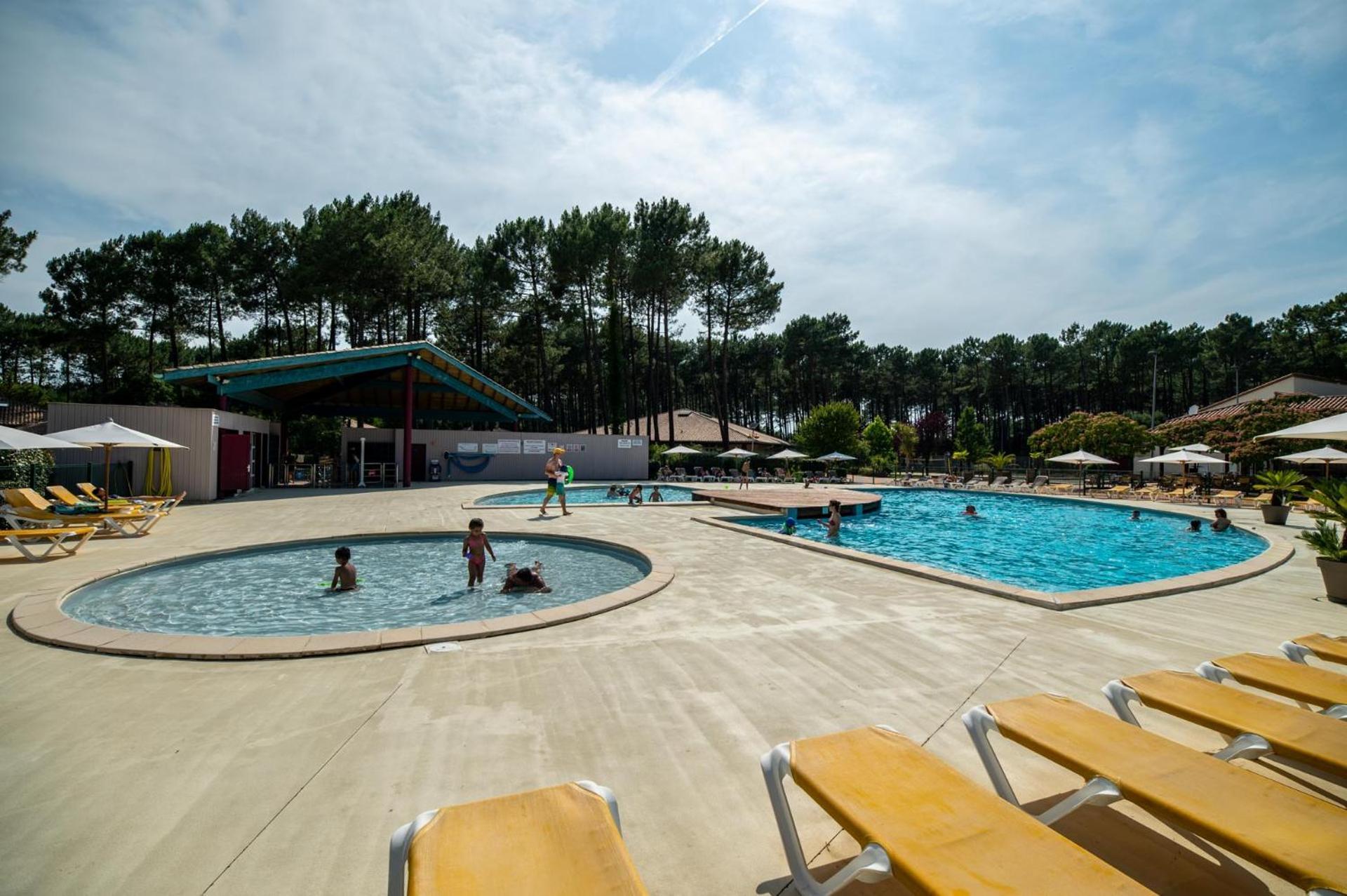 Village Vacances Le Lac Marin Сустон Екстер'єр фото