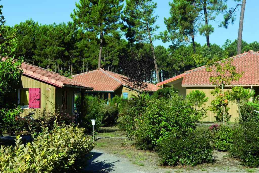 Village Vacances Le Lac Marin Сустон Екстер'єр фото